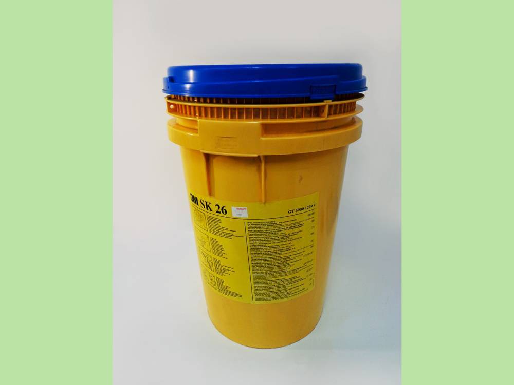 3M SK 26 Chemical Spill Control Kit for Absorption of Hazardous Liquids.